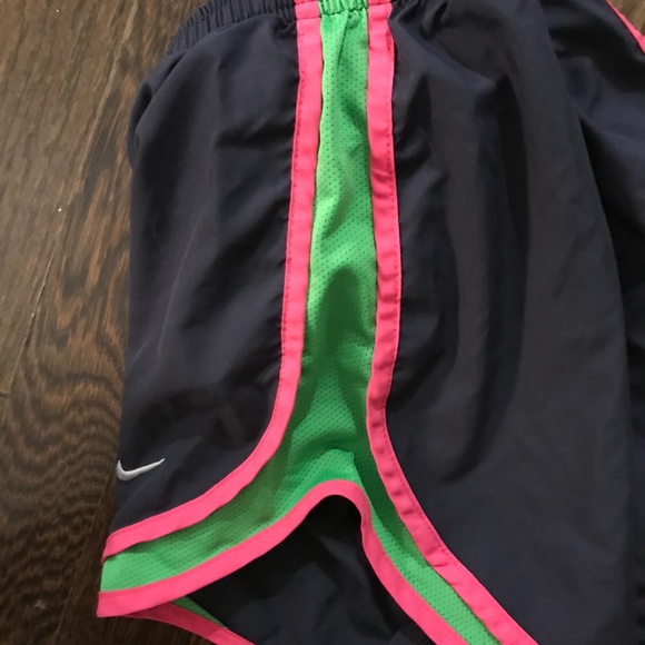 Nike Dri-Fit Running Shorts - Picture 2 of 3